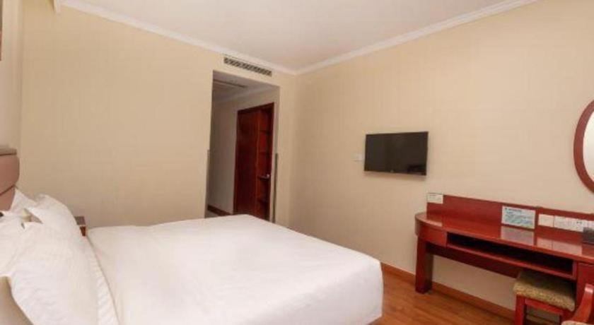 Greentree Inn Suzhou Railway Station North Square Haobainian Wedding Dress City Express Hotel Ngoại thất bức ảnh