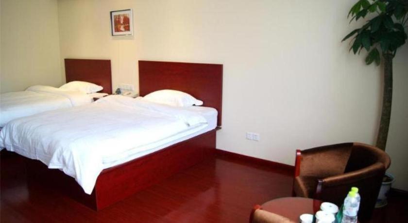 Greentree Inn Suzhou Railway Station North Square Haobainian Wedding Dress City Express Hotel Ngoại thất bức ảnh